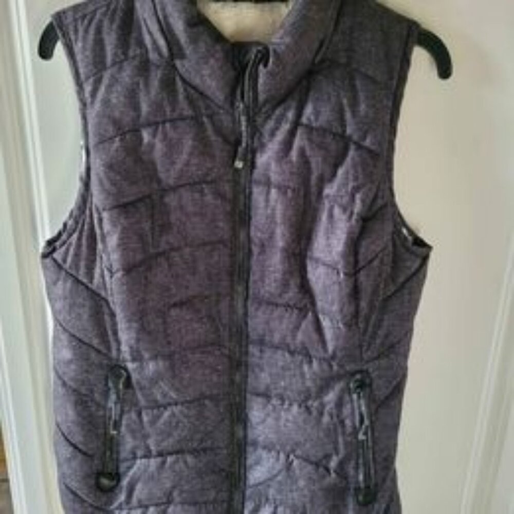 GreenTea gray vest.  Medium.  Like new!